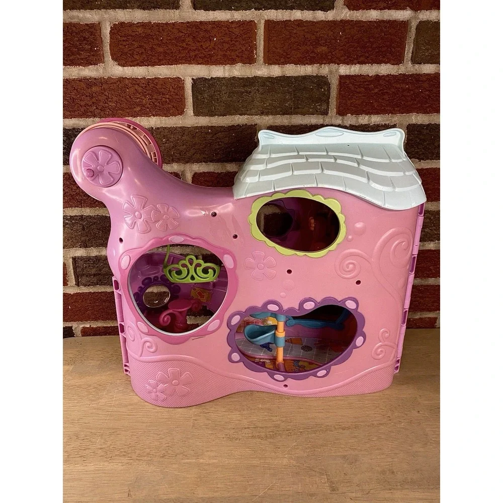 Littlest Pet Shop Tail Waggin Fitness Club Playset house 2007 Playhouse Vintage